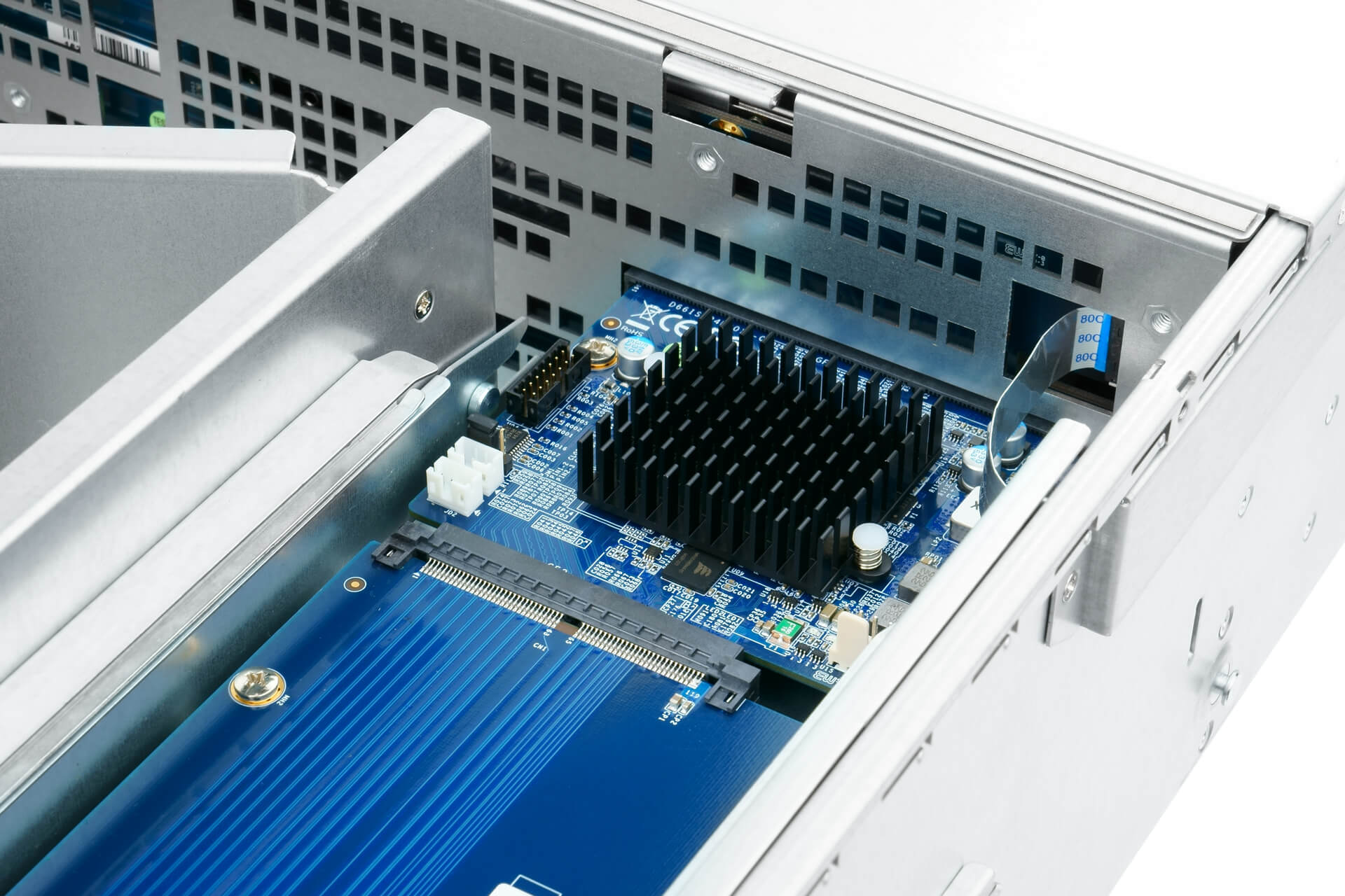 IW-RJ316-04 - server system assembly